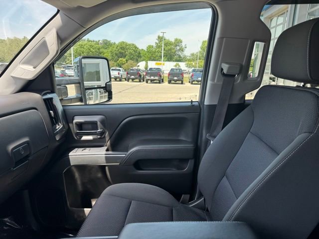 Used 2016 Chevrolet Silverado 3500 LT w/ LT Convenience Package AWD/4WD image 17