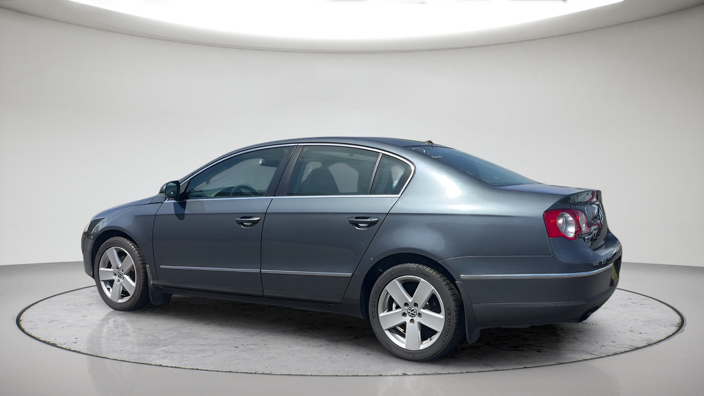 Used 2009 Volkswagen Passat Komfort FWD image 10