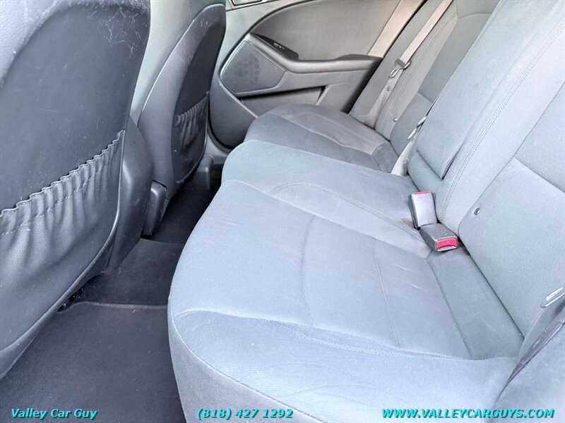 Used 2015 Kia Optima LX FWD image 18