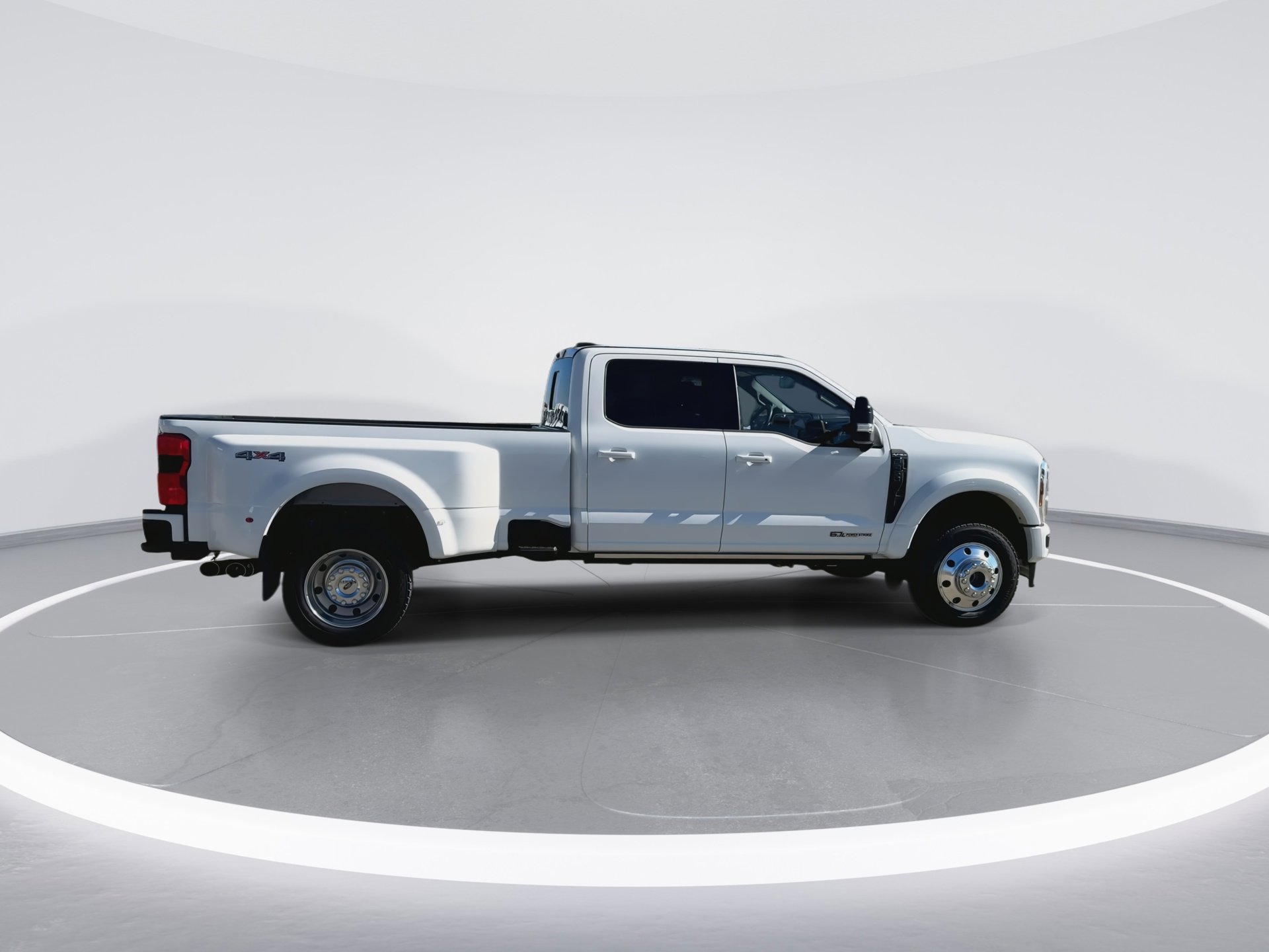 Certified 2025 Ford F450 Platinum image 10