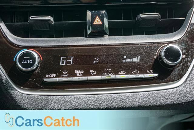 Used 2020 Toyota Corolla LE FWD image 24