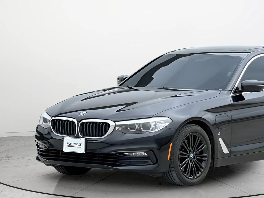 Used 2018 BMW 530e xDrive image 8