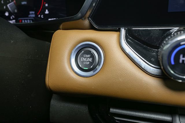 Used 2023 GMC Canyon AT4 w/ AT4 Premium Package image 28