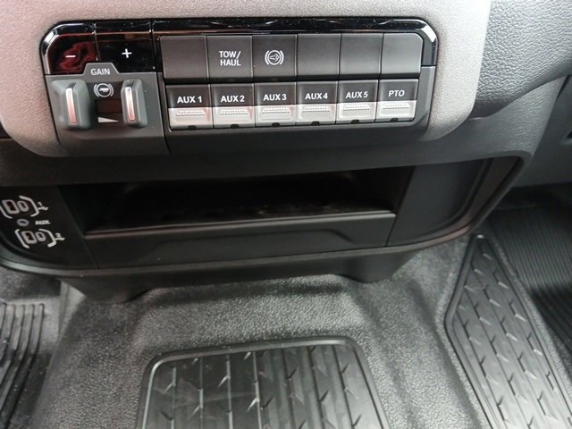 New 2026 RAM 3500 Tradesman w/ Chrome Appearance Group image 43
