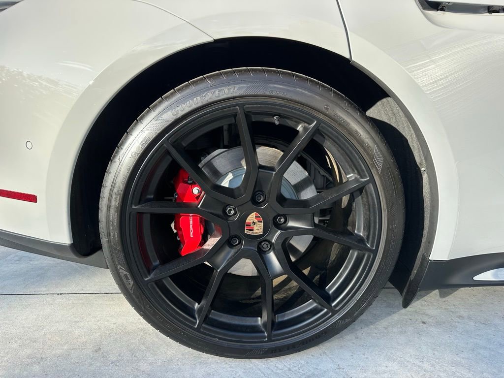 Used 2025 Porsche Taycan 4S image 44