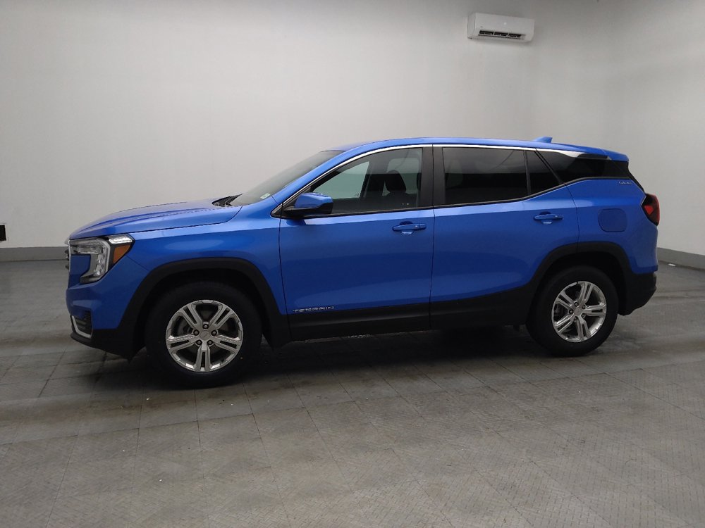 Used 2024 GMC Terrain SLE FWD image 2
