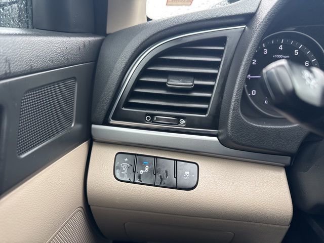 Used 2017 Hyundai Elantra Value Edition FWD image 19