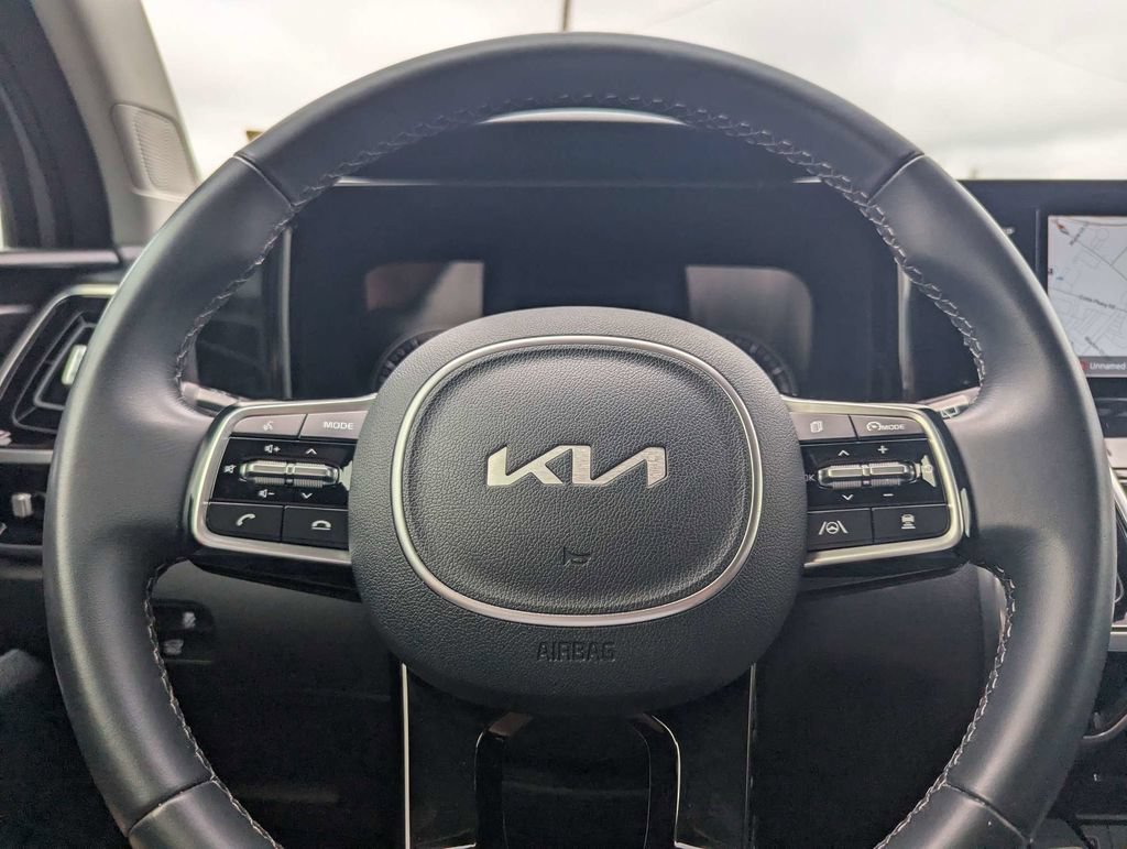Used 2022 Kia Sorento SX AWD/4WD image 30