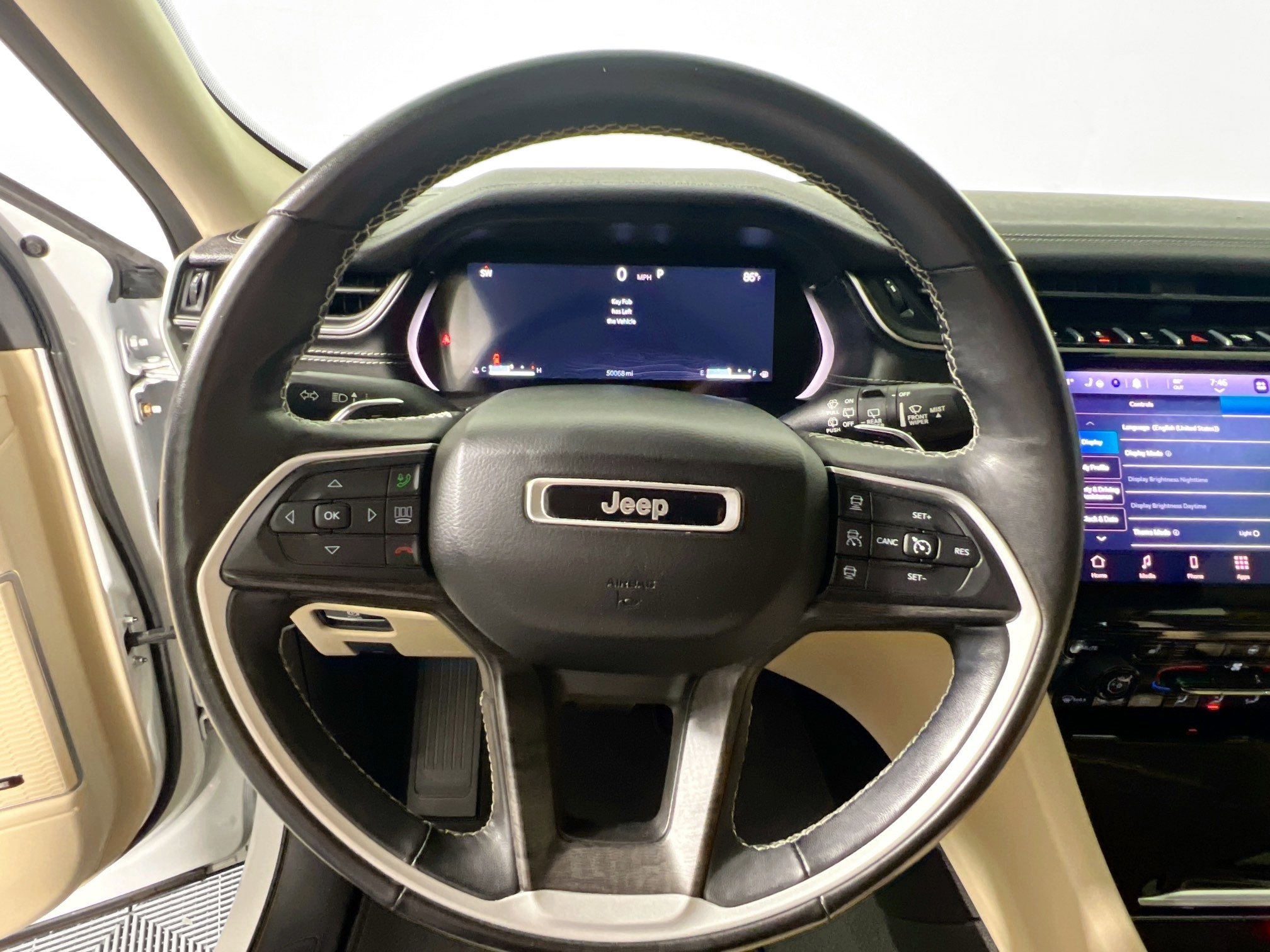 Used 2021 Jeep Grand Cherokee L Limited RWD image 17