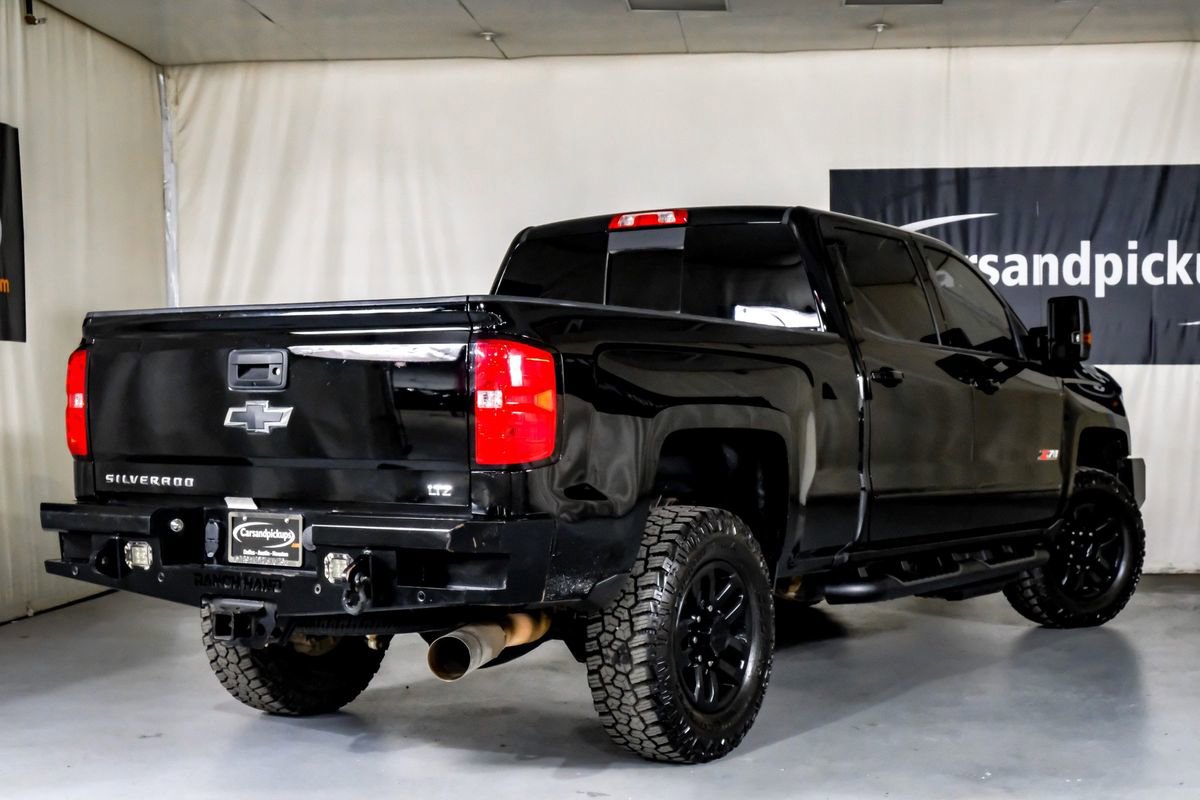 Used 2019 Chevrolet Silverado 2500 LTZ w/ Duramax Plus Package image 8