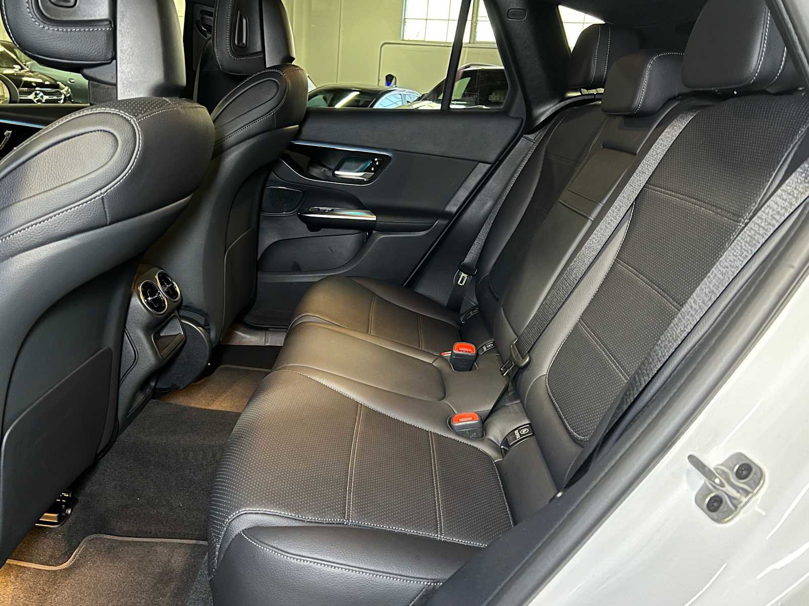 Certified 2025 Mercedes-Benz GLC 300 4MATIC image 20