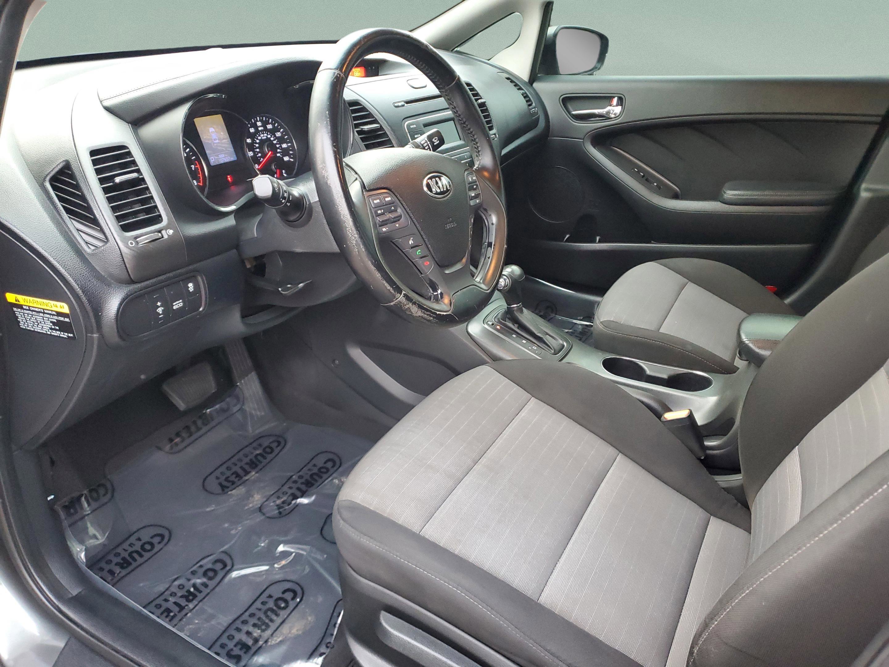 Used 2015 Kia Forte EX image 19