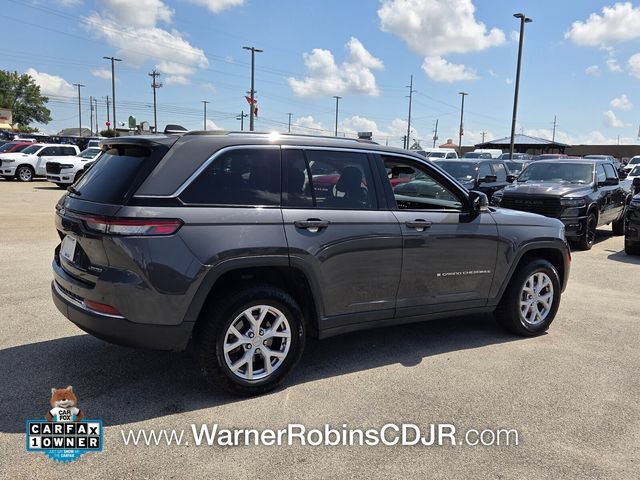 Used 2022 Jeep Grand Cherokee Limited w/ Luxury Tech Group II RWD image 15