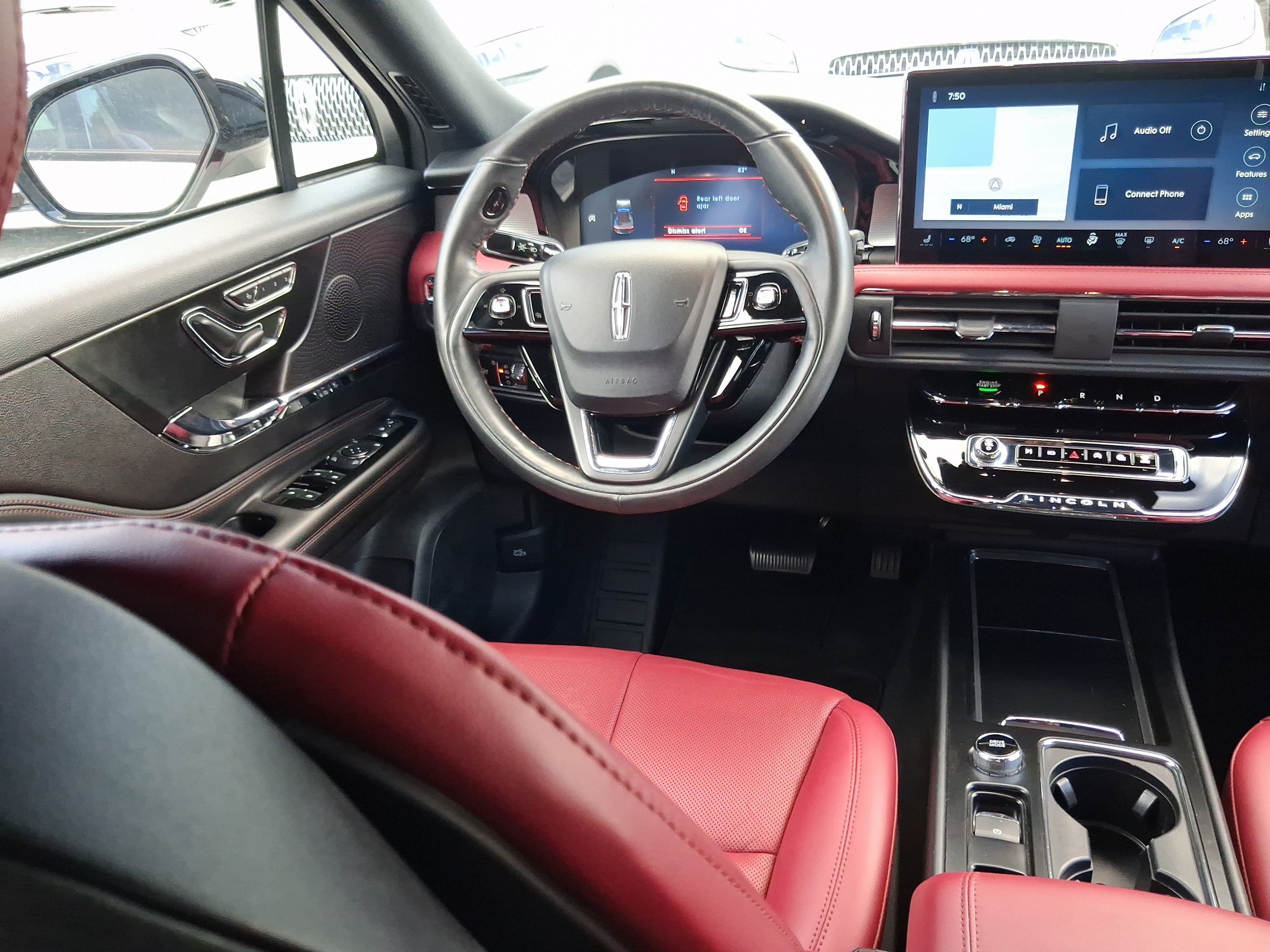 Certified 2023 Lincoln Corsair Reserve w/ Jet Appearance Package FWD image 8
