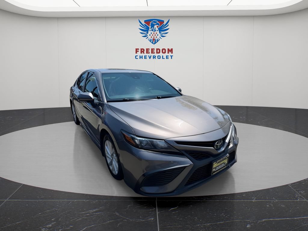 Used 2024 Toyota Camry SE FWD image 8