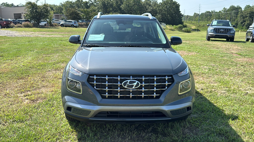 New 2026 Hyundai Venue SEL FWD image 2