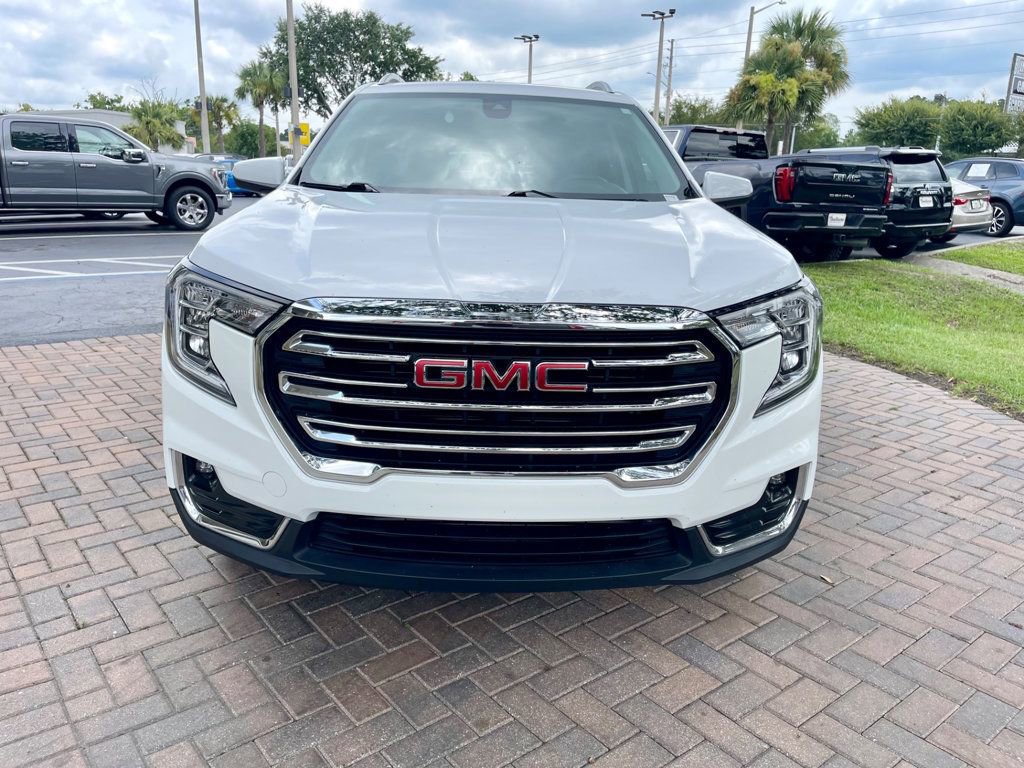 Used 2023 GMC Terrain SLT image 9