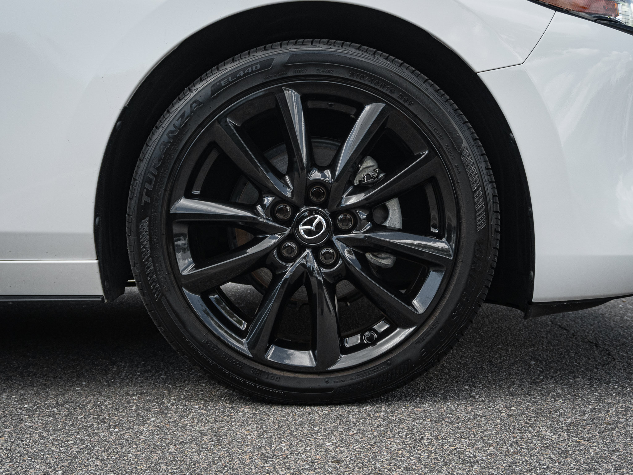 Certified 2025 MAZDA MAZDA3 2.5 S Hatchback w/ Premium Pkg FWD image 39