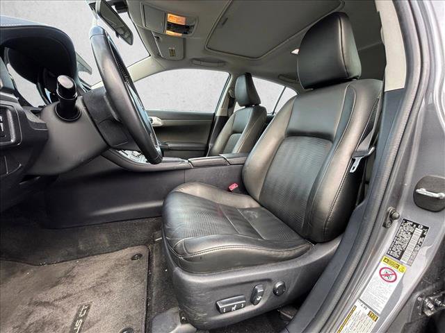 Used 2013 Lexus CT 200h image 14
