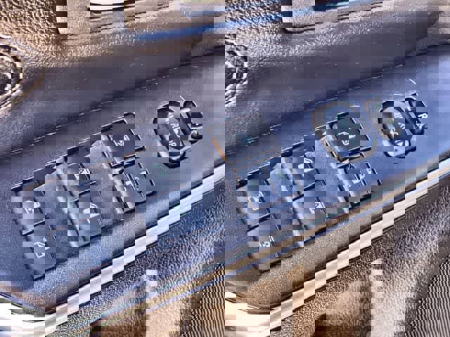 Used 2017 Toyota Camry XLE image 30