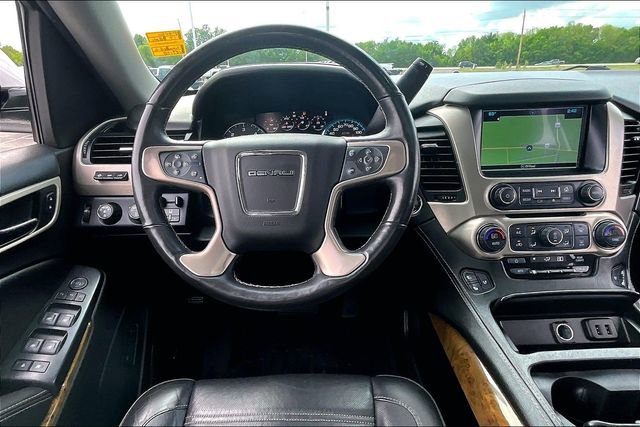 Used 2017 GMC Yukon Denali w/ Open Road Package AWD/4WD image 8