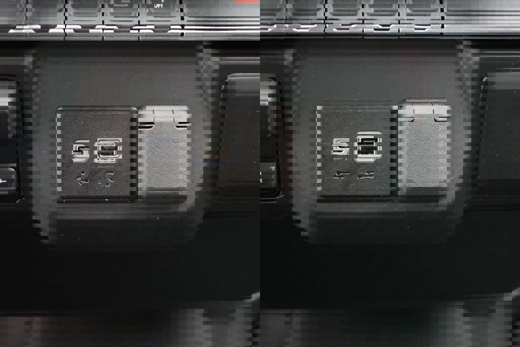 Used 2024 GMC Sierra 1500 Pro w/ Graphite Edition image 29