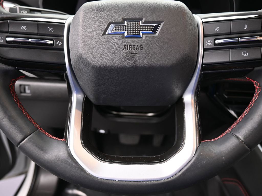 Used 2023 Chevrolet Colorado Z71 image 30