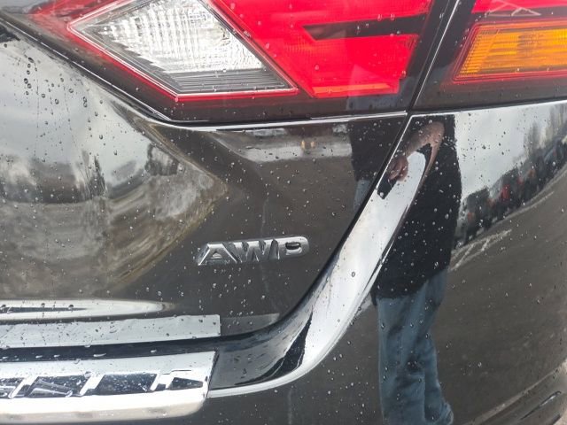 Used 2022 Nissan Altima 2.5 SR w/ Midnight Edition Package image 9