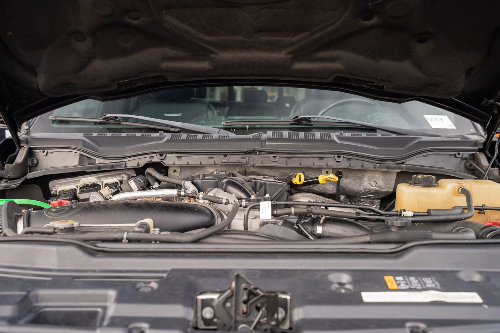 Certified 2019 Ford F250 Platinum w/ Platinum Ultimate Package AWD/4WD image 30