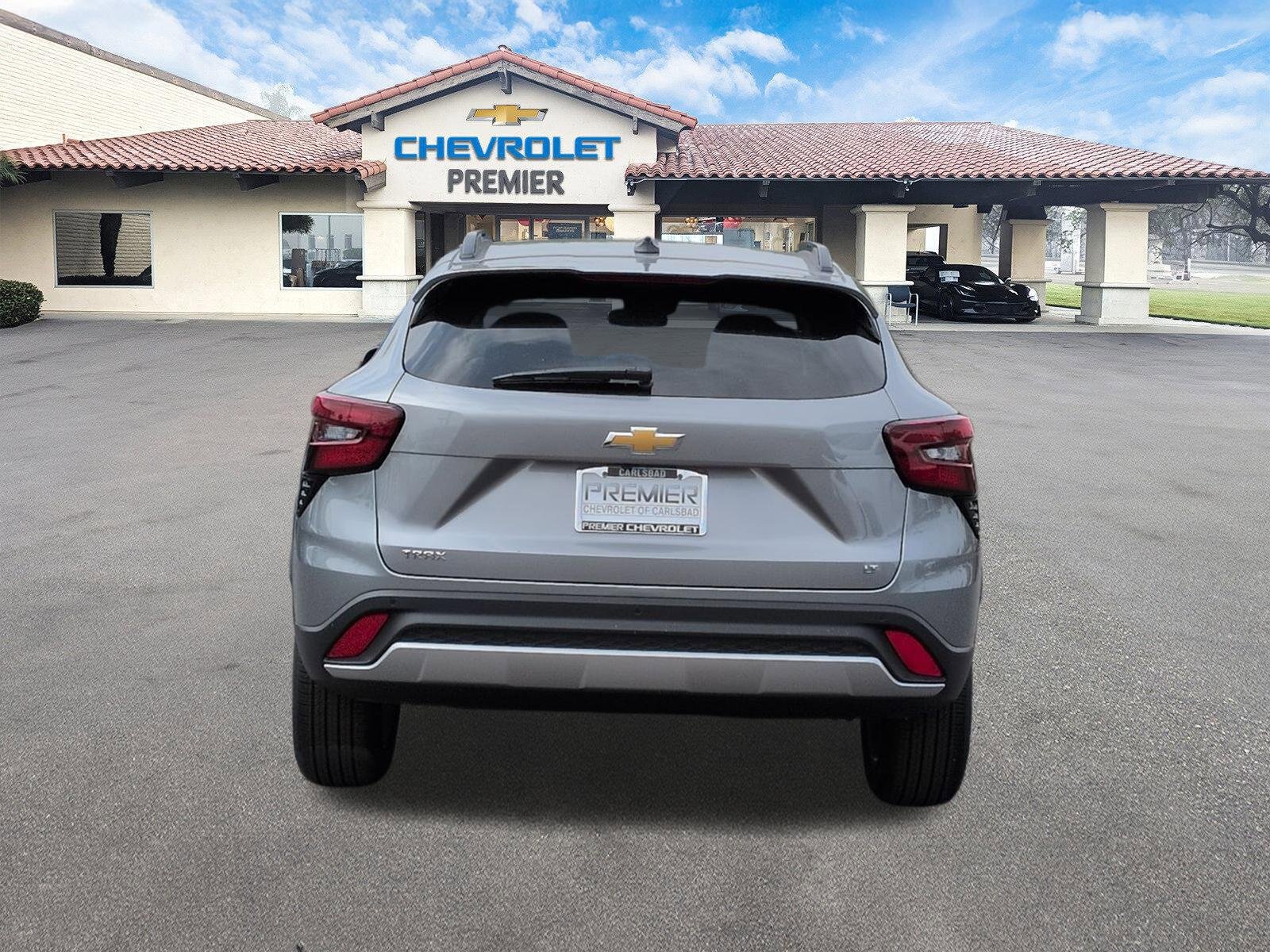 New 2026 Chevrolet Trax LT w/ Driver Confidence Package FWD image 7