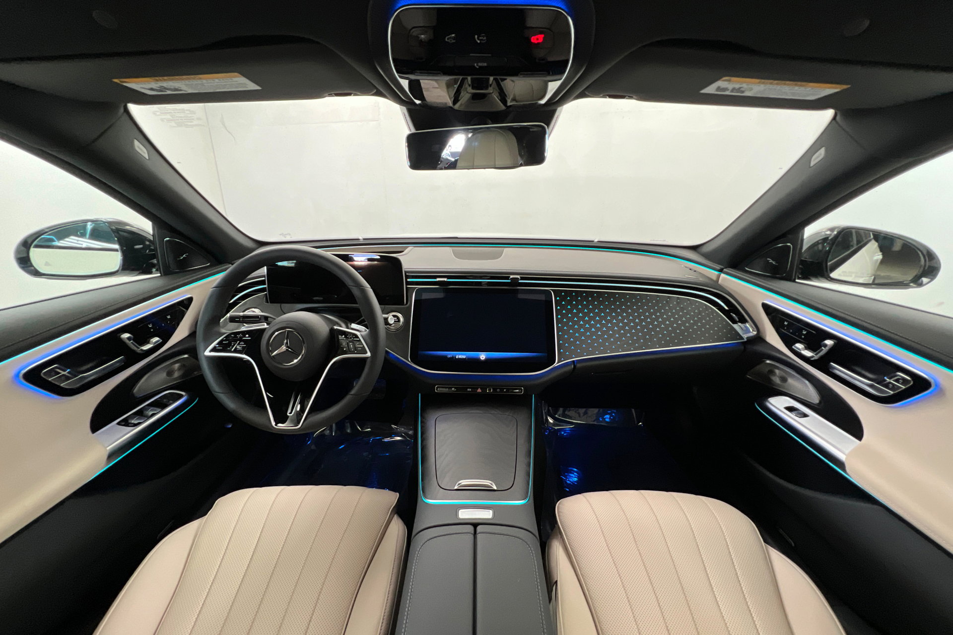 New 2026 Mercedes-Benz E 450 4MATIC Sedan image 9