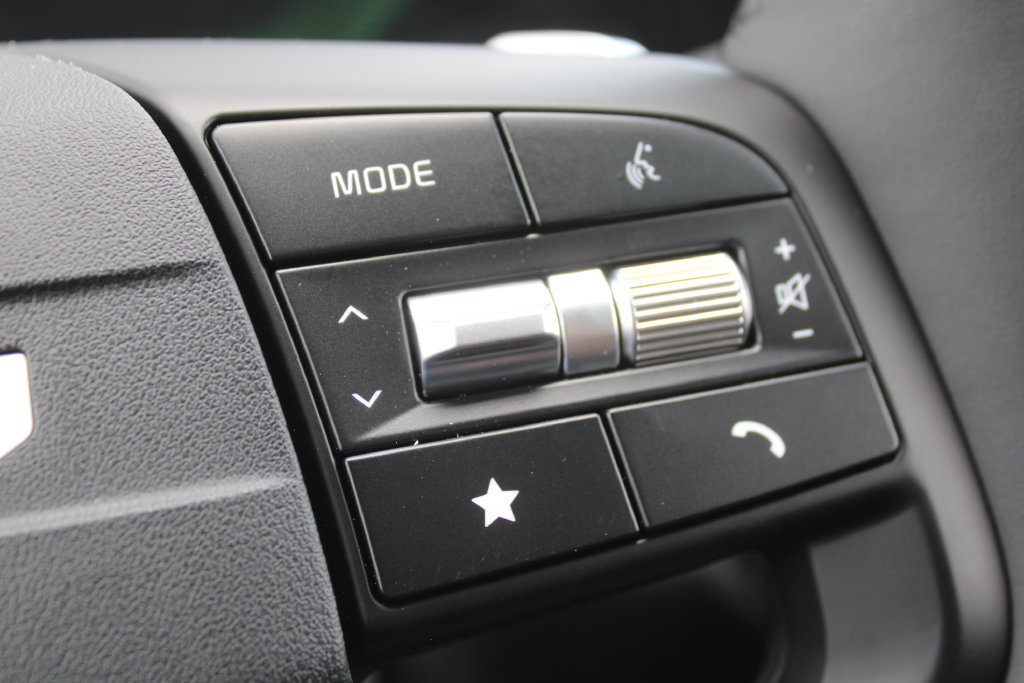 New 2027 Kia Sportage LX FWD image 30
