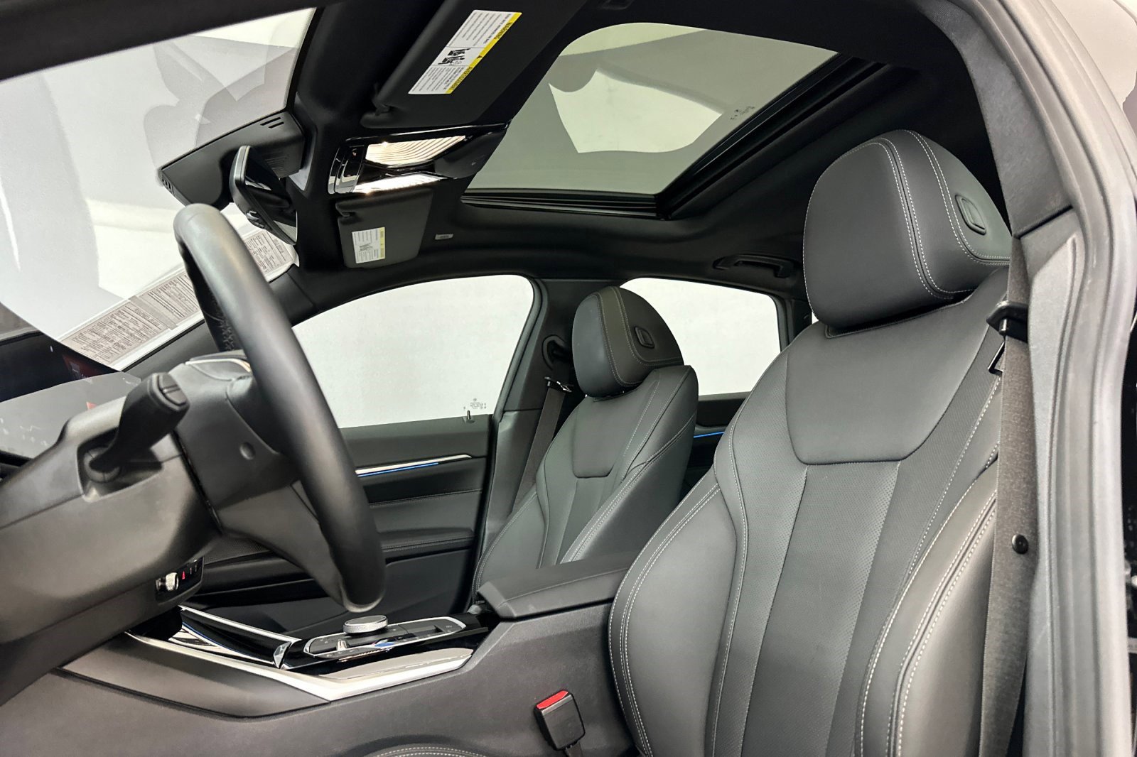 Certified 2023 BMW i4 eDrive35 w/ Premium Package RWD image 15