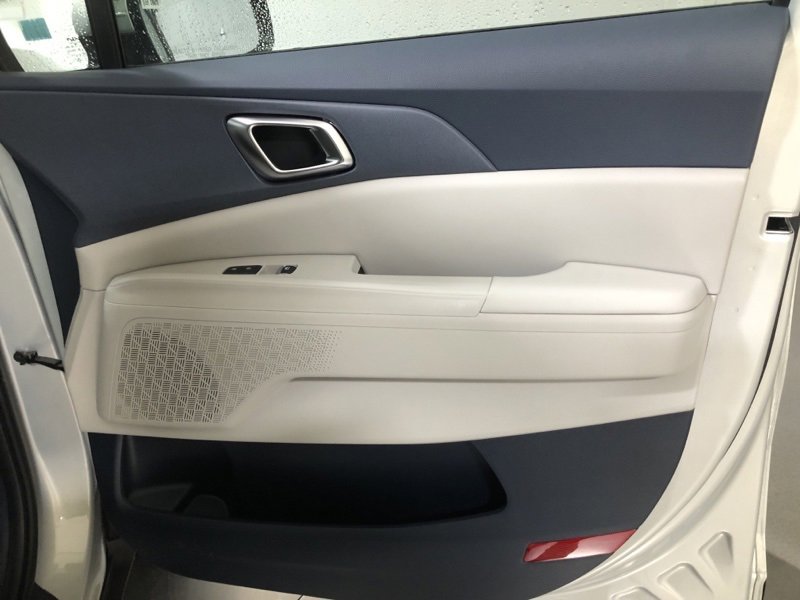 New 2026 Kia Carnival EX image 16