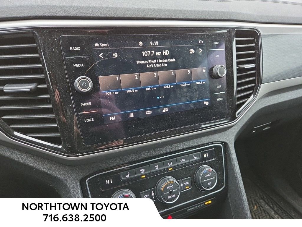 Used 2020 Volkswagen Atlas Cross Sport SEL image 19