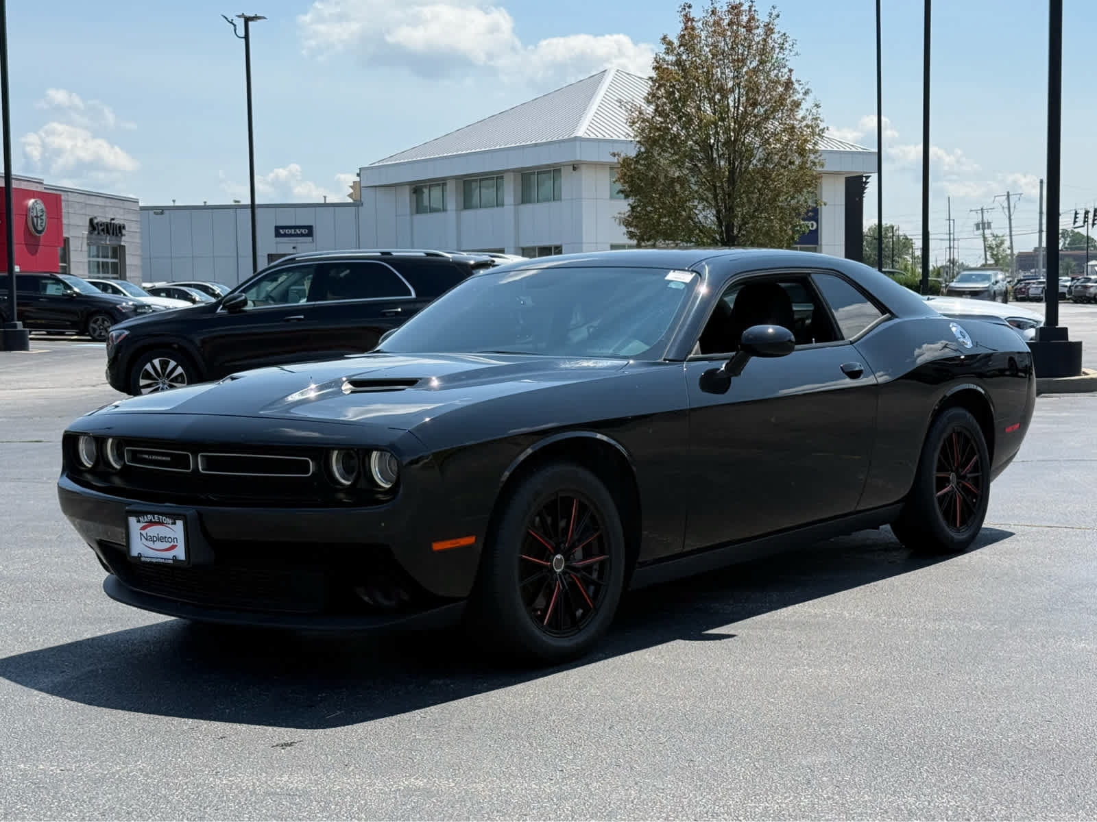 Used 2022 Dodge Challenger SXT RWD image 3