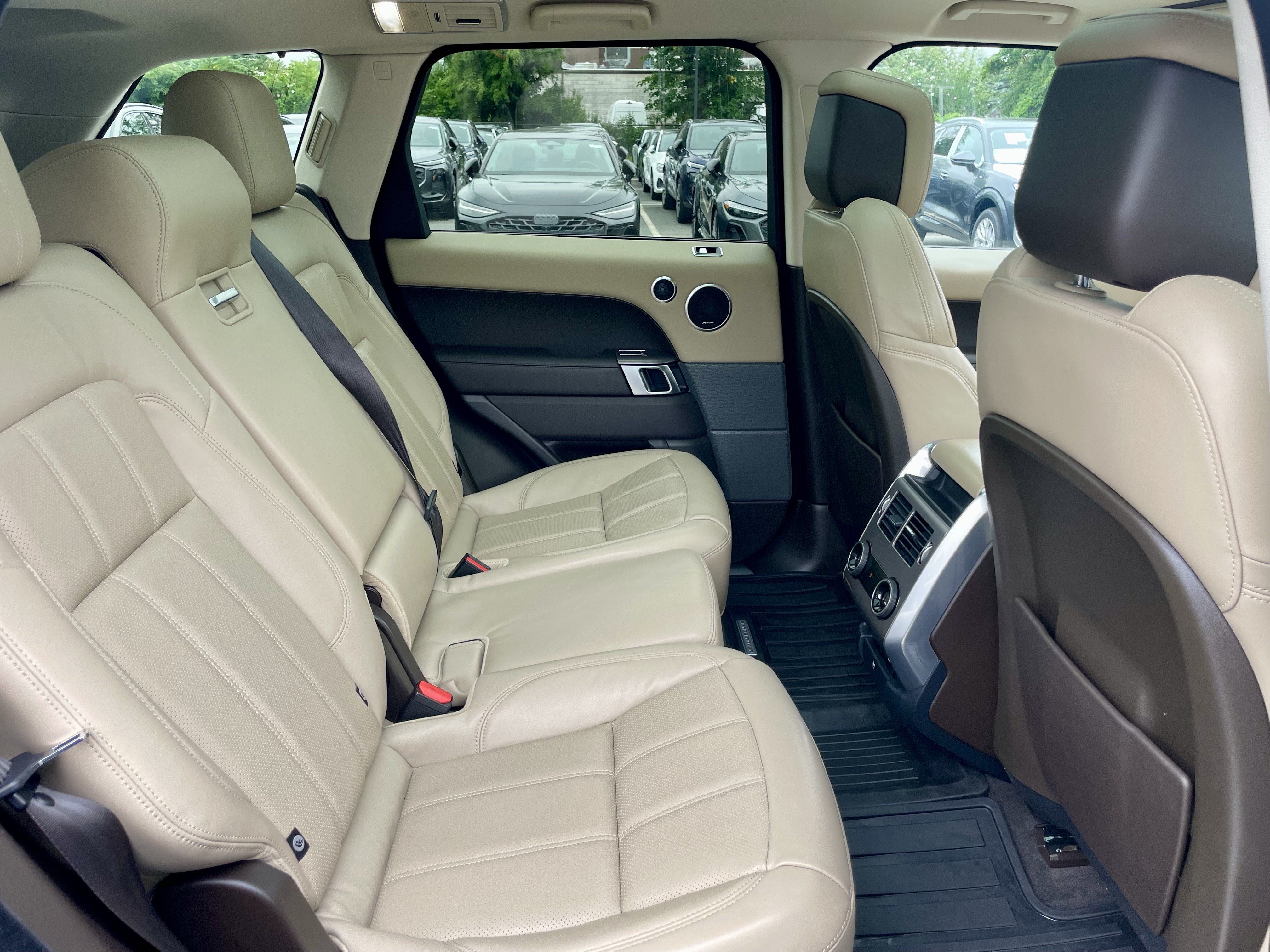 Used 2020 Land Rover Range Rover Sport HSE AWD/4WD image 31