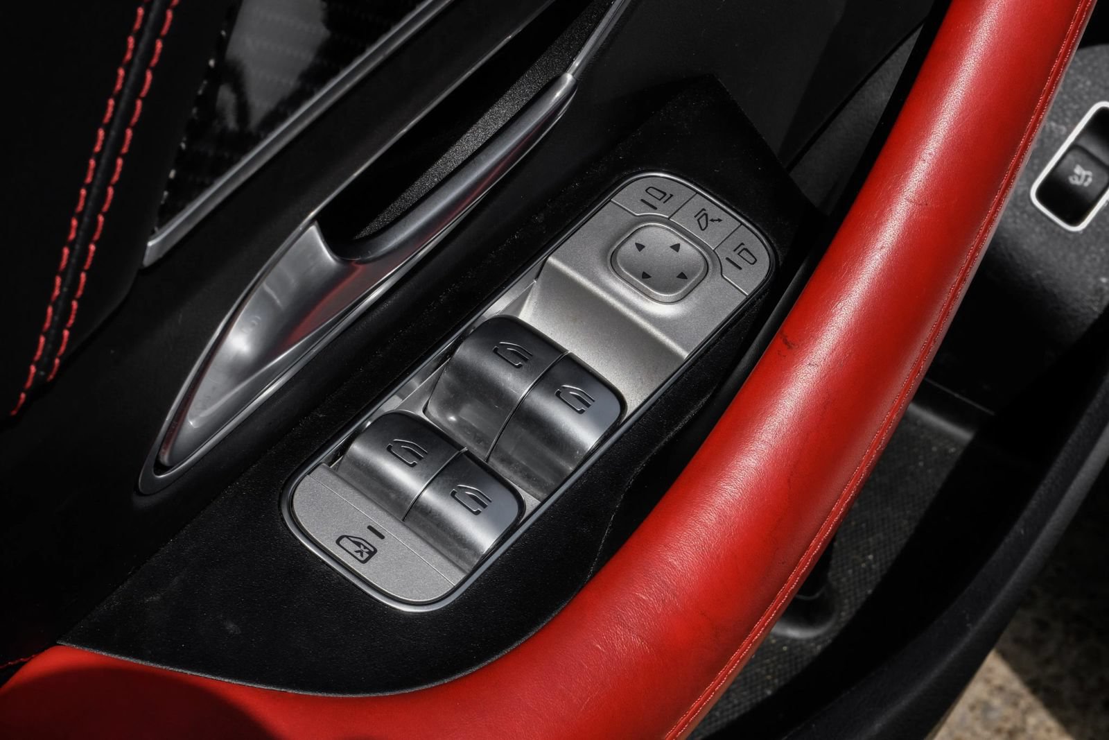 Used 2024 Mercedes-Benz GLE 63 AMG S w/ Driver Assistance Package image 40