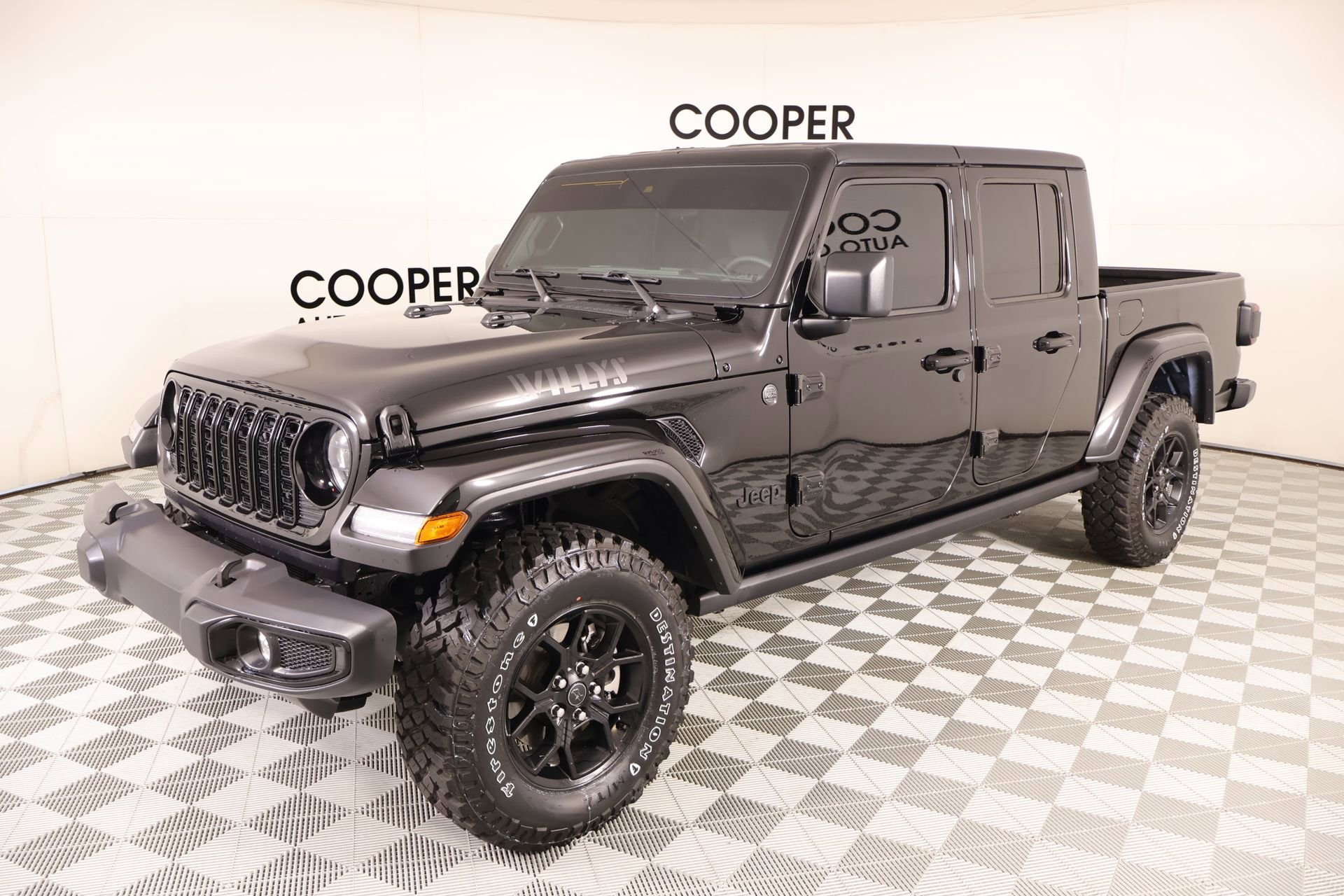 Used 2024 Jeep Gladiator Sport AWD/4WD image 10