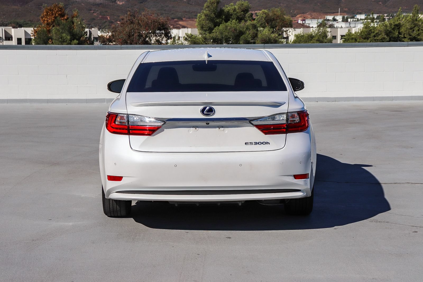 Used 2018 Lexus ES 300h w/ Navigation Package FWD image 5