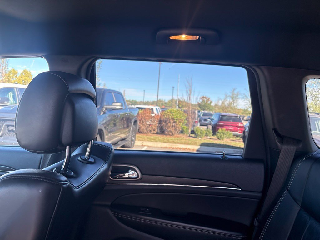 Used 2015 Jeep Grand Cherokee Limited w/ Trailer Tow Group IV AWD/4WD image 39