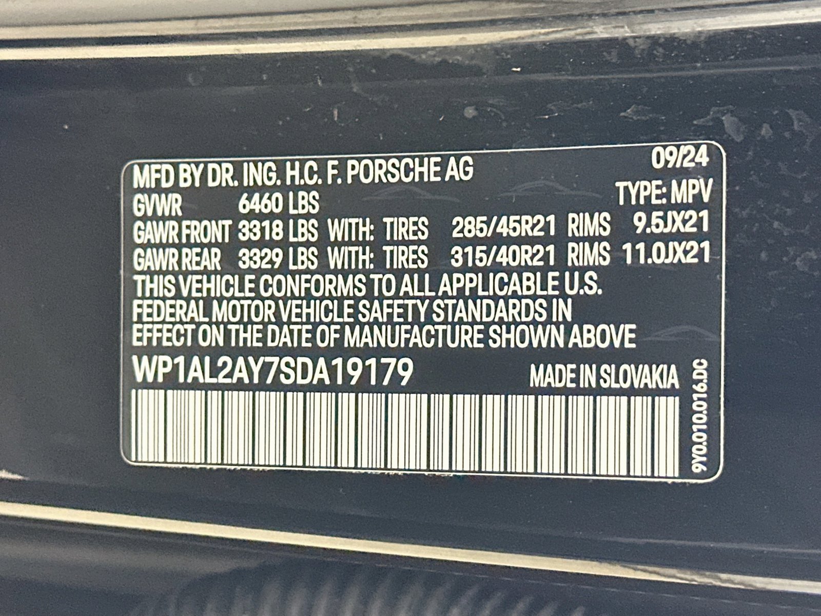Certified 2025 Porsche Cayenne S AWD/4WD image 48