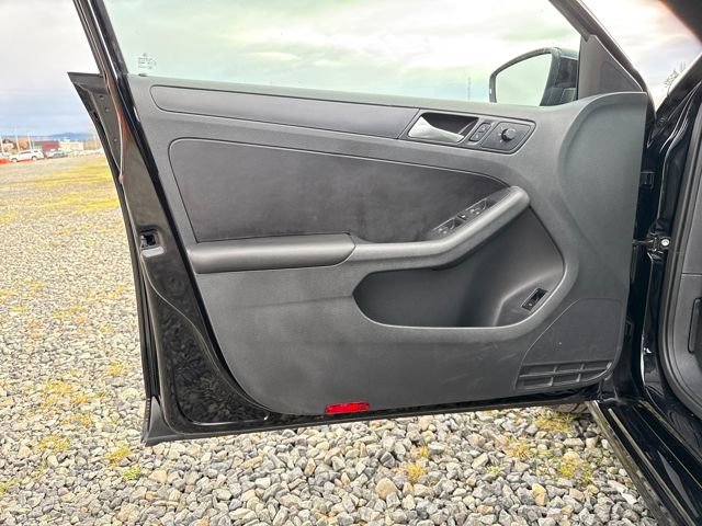 Used 2014 Volkswagen Jetta SE image 16