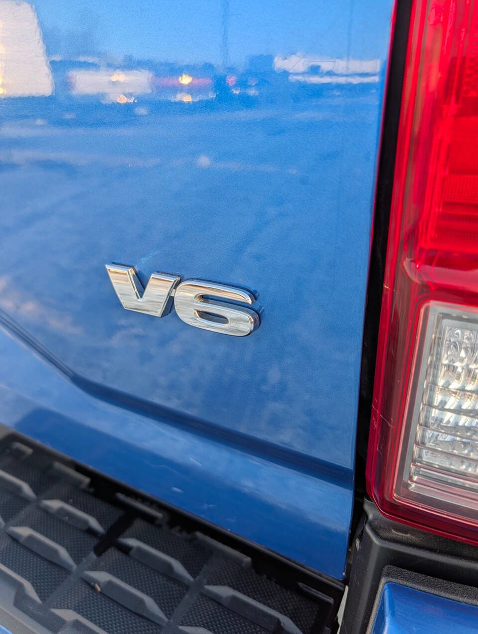 Used 2017 Toyota Tacoma TRD Sport w/ Tow Package image 32