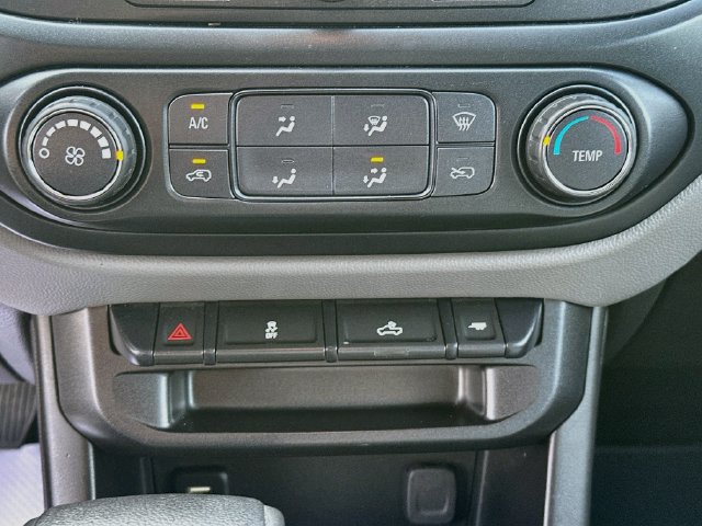 Used 2018 Chevrolet Colorado W/T w/ WT Convenience Package AWD/4WD image 15