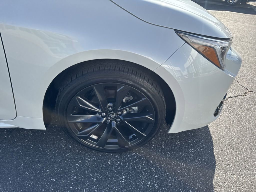 Used 2025 Toyota Corolla XSE image 20