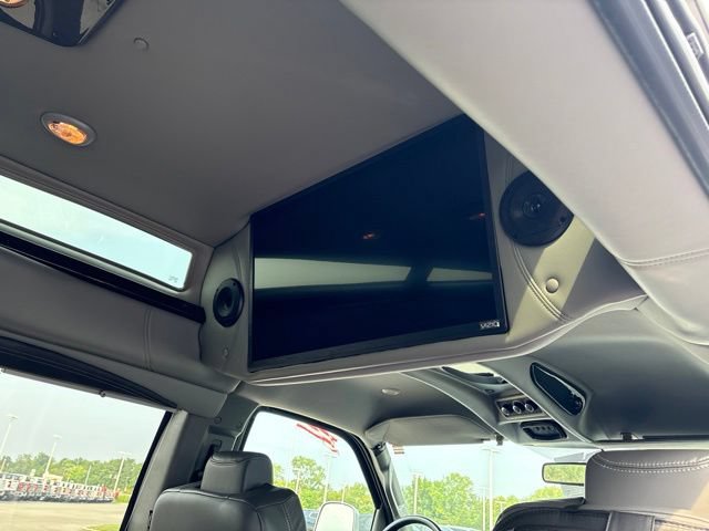Used 2023 Chevrolet Express 2500 RWD image 14