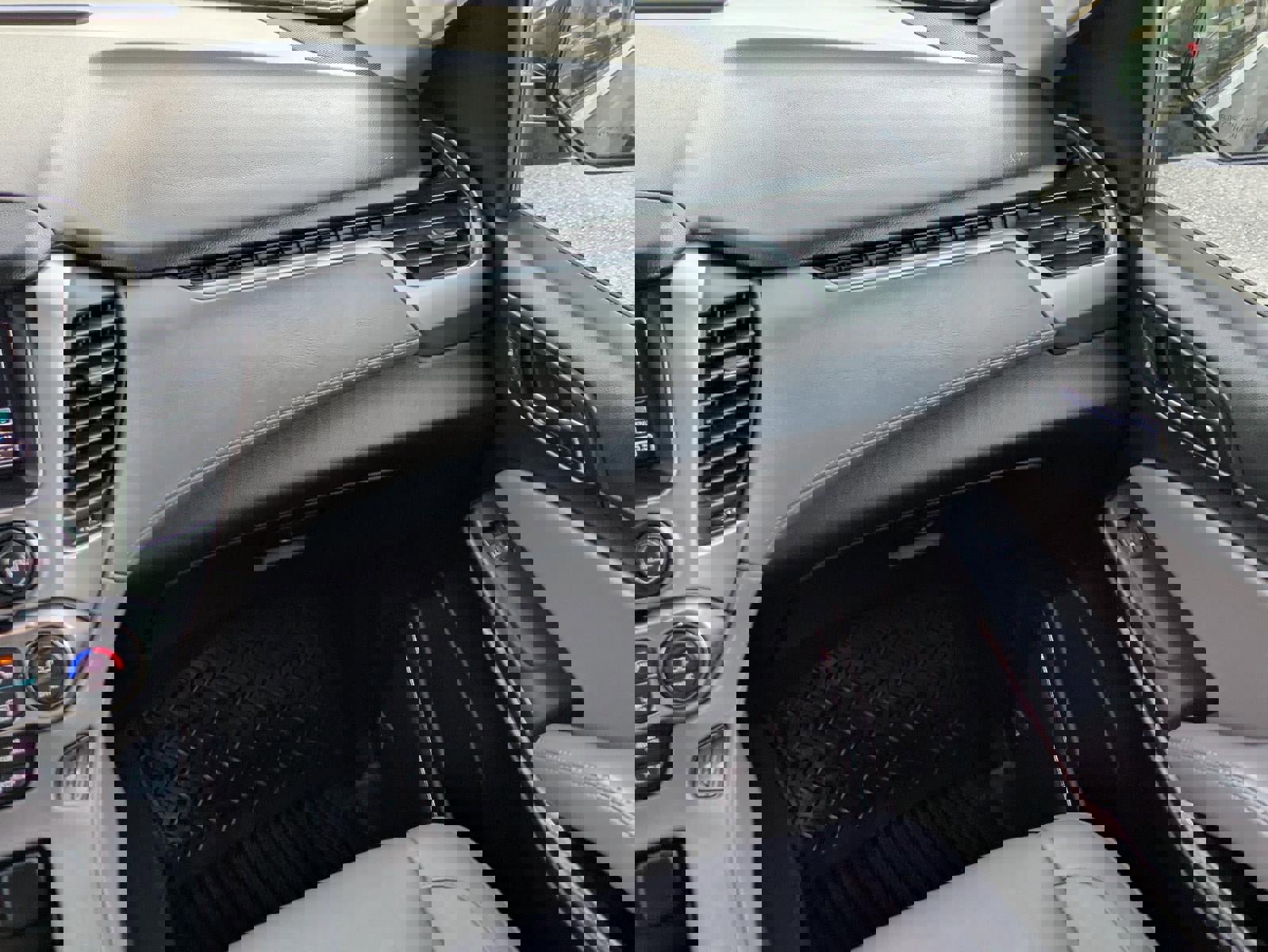 Used 2019 Chevrolet Tahoe LT image 17