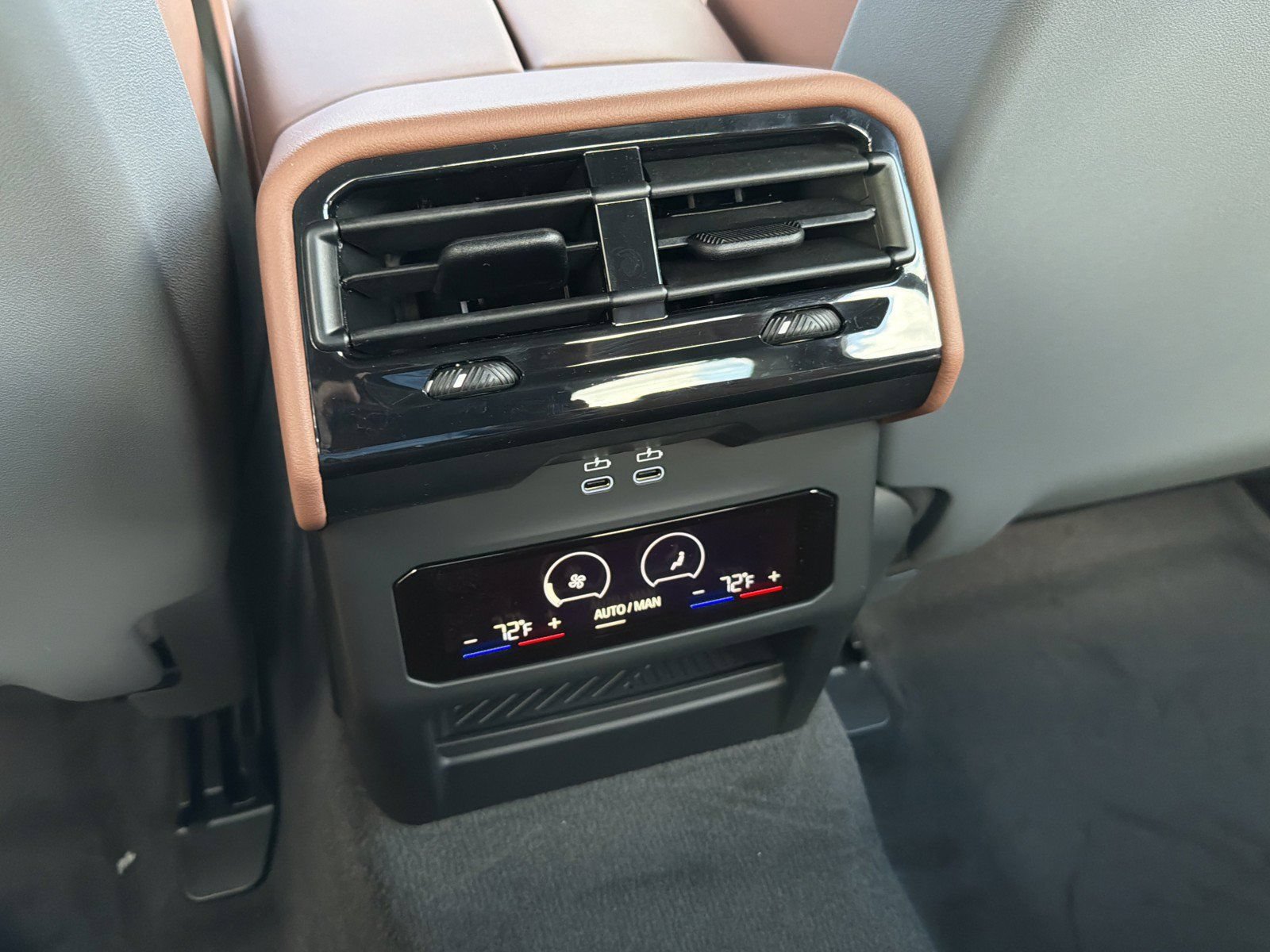 New 2027 BMW 530i RWD image 18