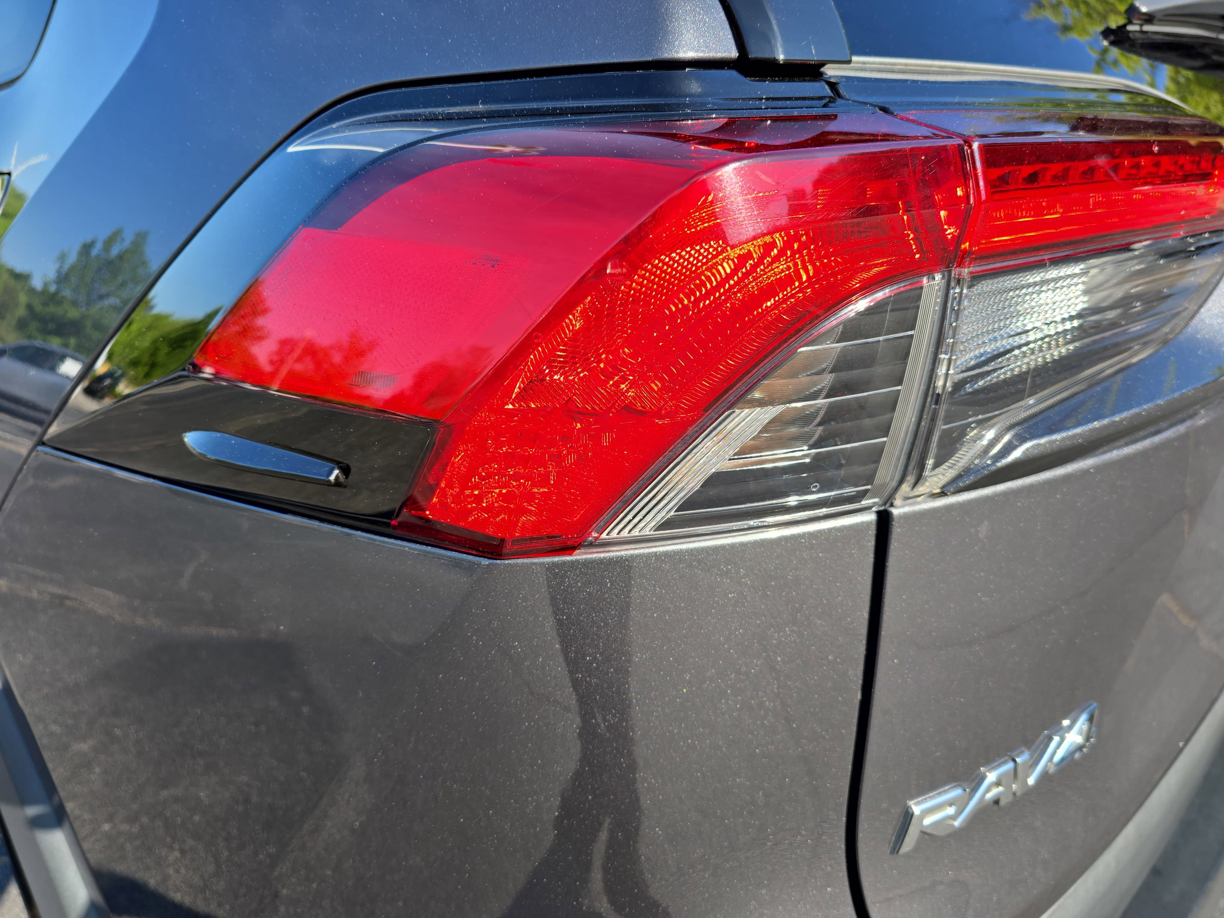 Used 2022 Toyota RAV4 XLE AWD/4WD image 28